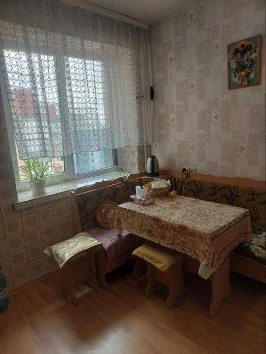 Продам 2-х кімнатну квартиру 59 кв.м  пр. Аерокосмічний