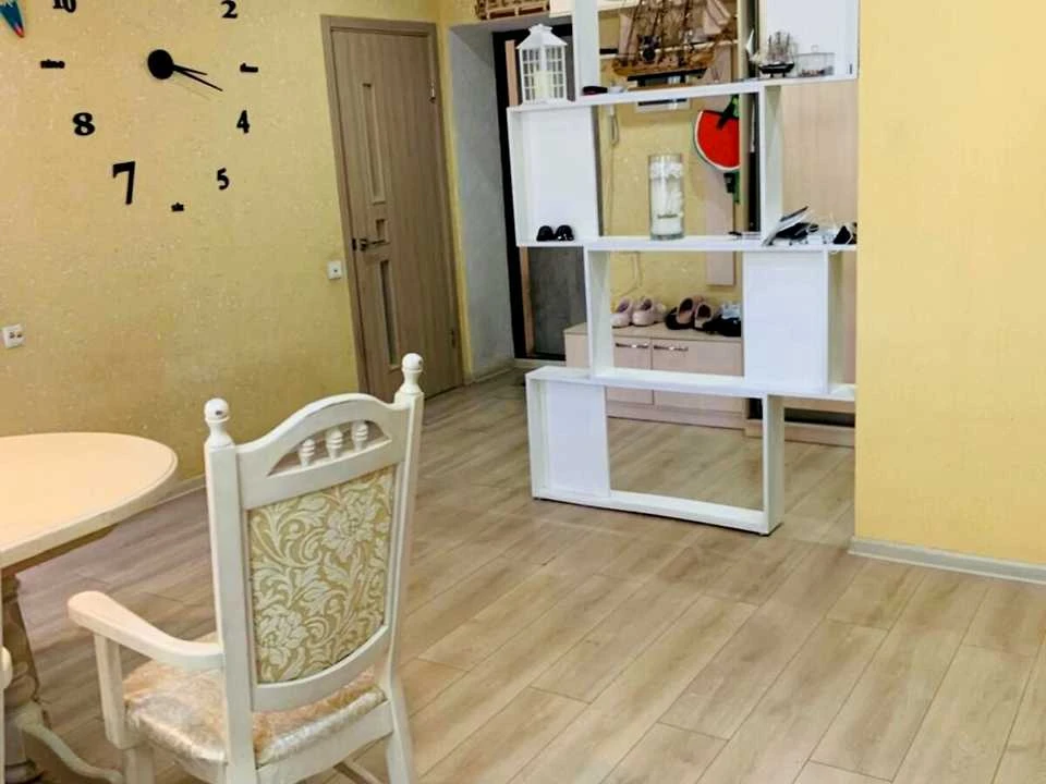 Apartment. Kharkiv, Peremohy Avenue.