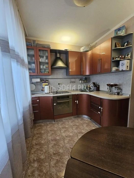 Exclusive, urgent! 2k, Pechenezhskaya 8, inexpensive
