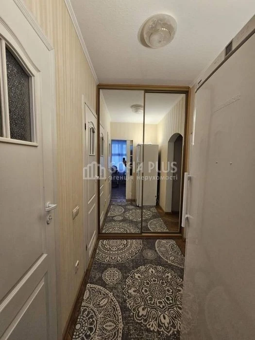Exclusive, urgent! 2k, Pechenezhskaya 8, inexpensive