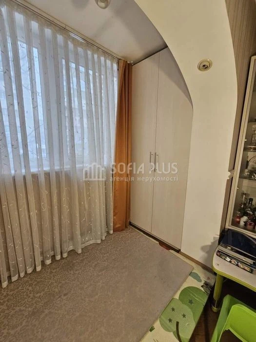 Exclusive, urgent! 2k, Pechenezhskaya 8, inexpensive