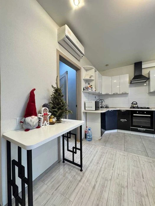 Продам 1к квартиру-студию ЖК Атмосфера, Титова, Сертификат