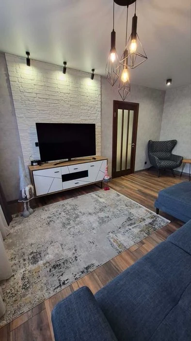 Продам 3-х квартиру на Тополе-3 с новым ремонтом