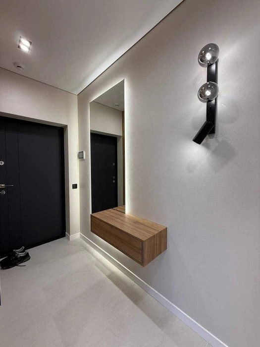 I am selling a designer 3-room apartment, near the city lake