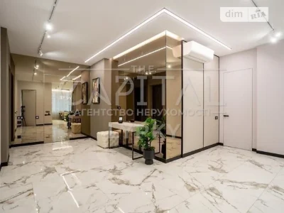 Sale of 3-room apartment 125 sq. m. on Andriy Verkhoglyada St. 17 •