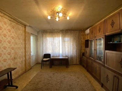 Продам 2х комнатную квартиру / средний этаж /правый берег /с