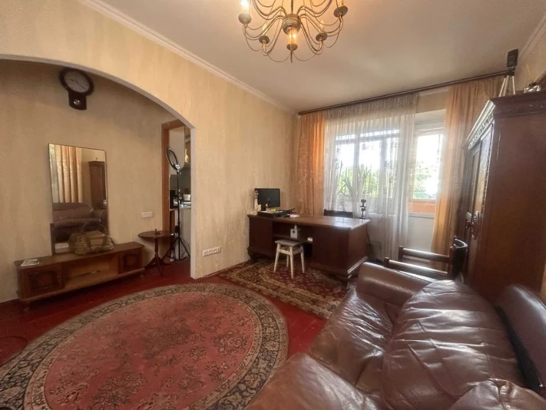 Продам 1 комнатную квартиру