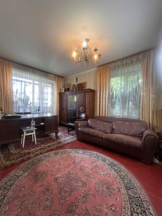 Selling a 1-room apartment