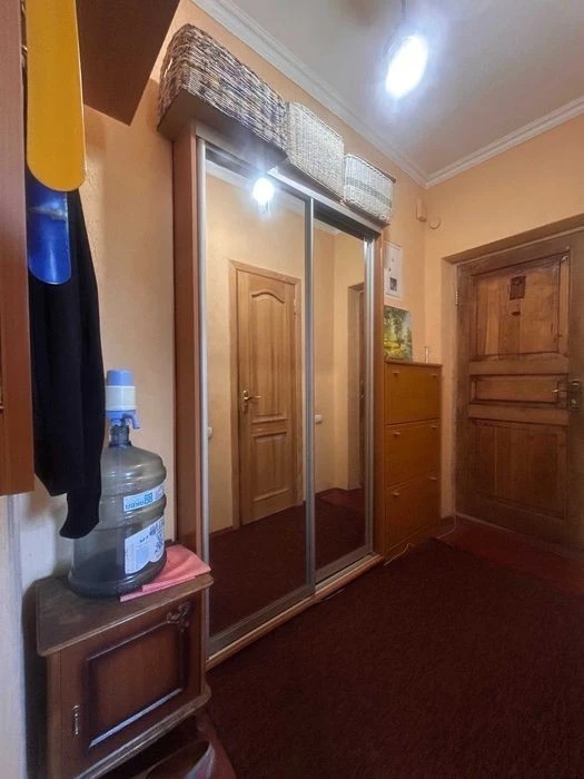 Selling a 1-room apartment