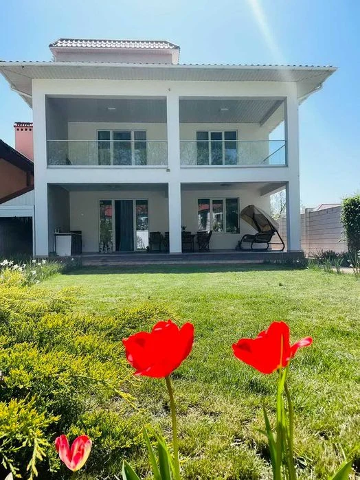 Продам дом вблизи моря в престижном закрытом и охраняемом по.
