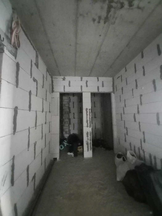 Selling a 3-room apartment in the new residential complex Meridian in Saltovka. (4