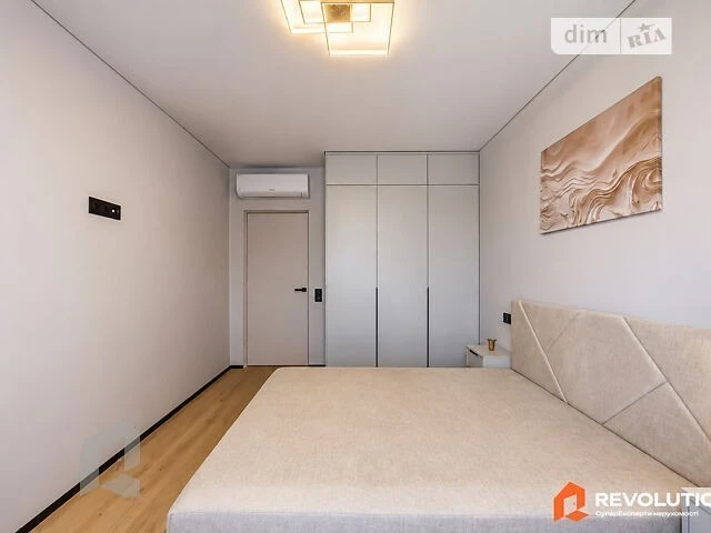 Sale of 1-room apartment 47.4 sq. m. on Oleksandra Olesia St. 17 •