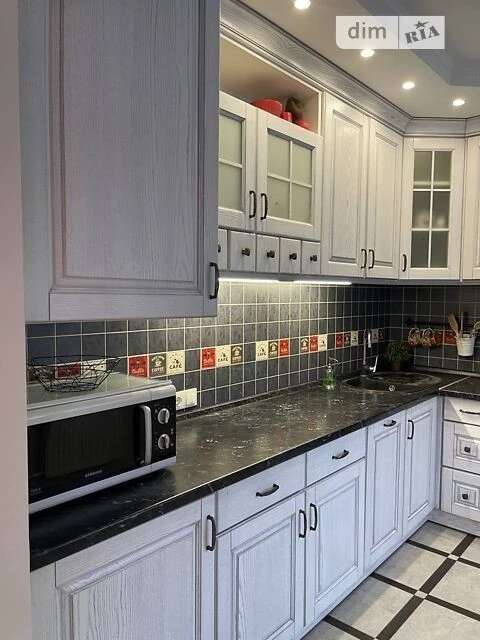 Sale of 4-room apartment 79.5 sq. m. on 44A Ronald Reagan Street •