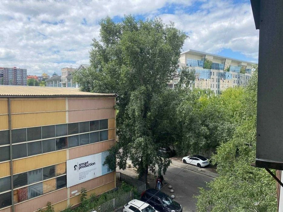 Продам 1 к квартиру в Києві, Соломянський район, вул. Василя