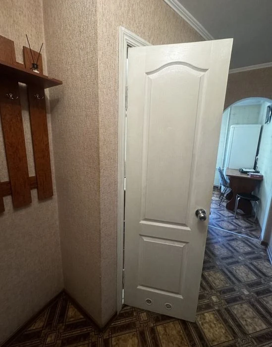 Центр! Тепла та затишна 2к хороший стан, не кутова. Торг. Мі