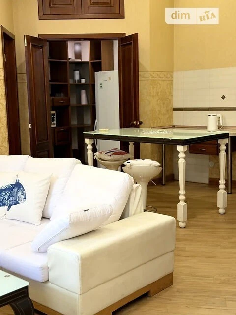 Sale of 3-room apartment 85.89 sq. m on Hetman Pavla Skorop Street