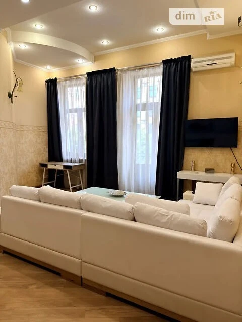 Sale of 3-room apartment 85.89 sq. m on Hetman Pavla Skorop Street
