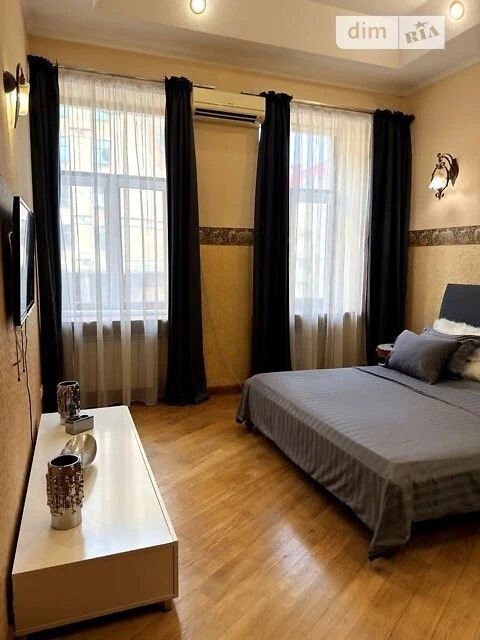 Sale of 3-room apartment 85.89 sq. m on Hetman Pavla Skorop Street