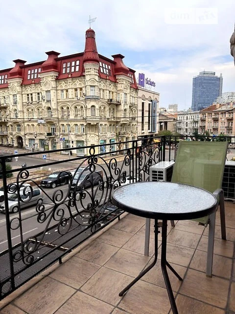 Sale of 3-room apartment 85.89 sq. m on Hetman Pavla Skorop Street