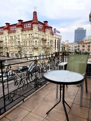 Sale of 3-room apartment 85.89 sq. m on Hetman Pavla Skorop Street