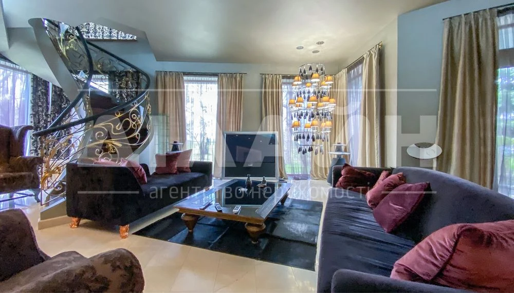 LUXURY поместье в закрытом ЖК со своим пляжем в городе !
