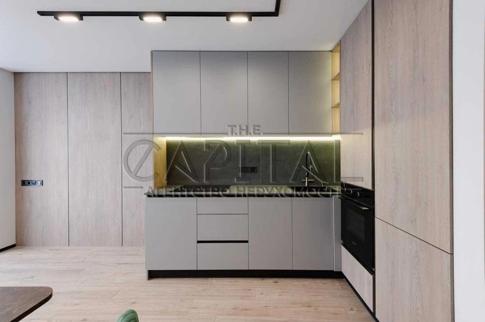 Sale of 1-room apartment 61.6 sq. m. on Mykhaylo Maksimovicha street •