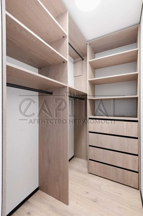 Sale of 1-room apartment 61.6 sq. m. on Mykhaylo Maksimovicha street •