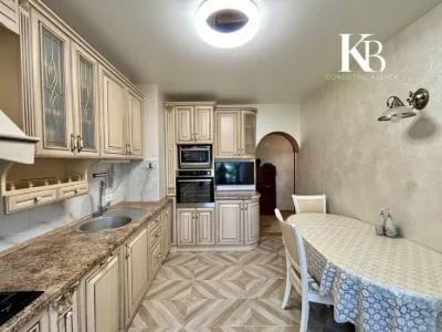Pobeda 4, 3 room apartment for sale, renovation,
