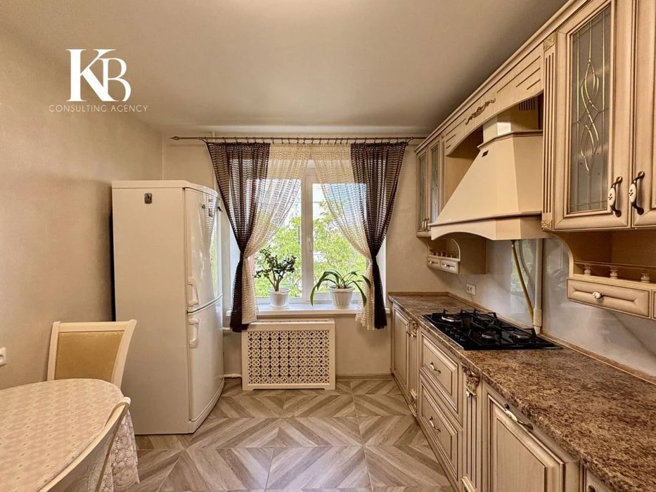 Pobeda 4, 3 room apartment for sale, renovation,