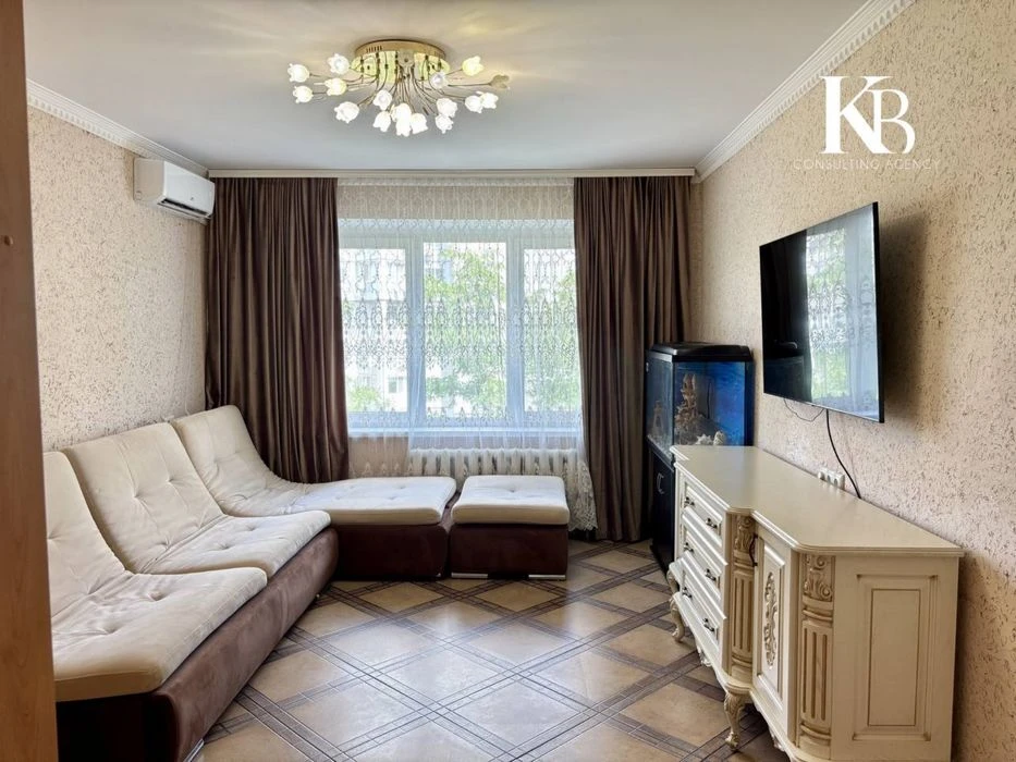 Pobeda 4, 3 room apartment for sale, renovation,