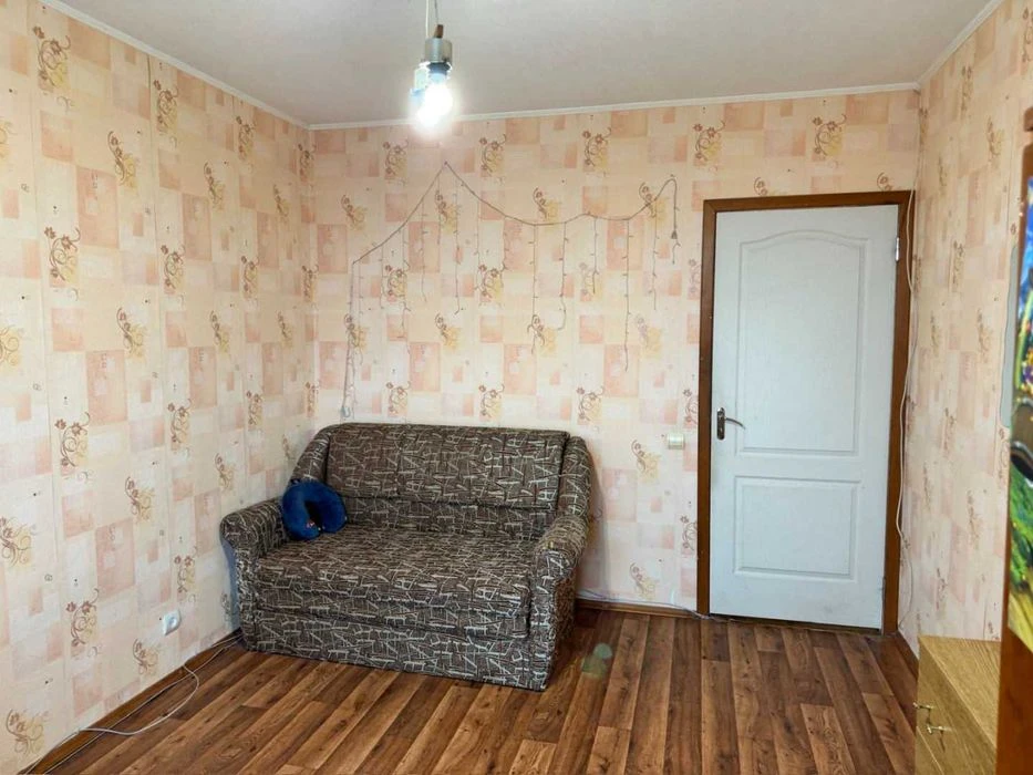 Kharkiv. 3-room apartment in good living condition for sale.