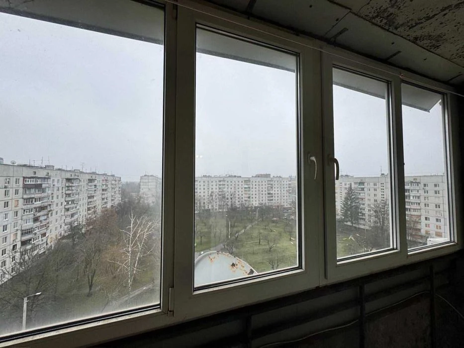 Kharkiv. 3-room apartment in good living condition for sale.