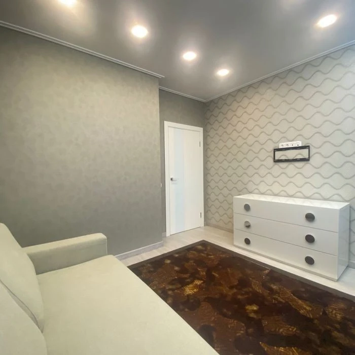 Zakrevskogo 103, a wonderful three-room apartment with a designer's