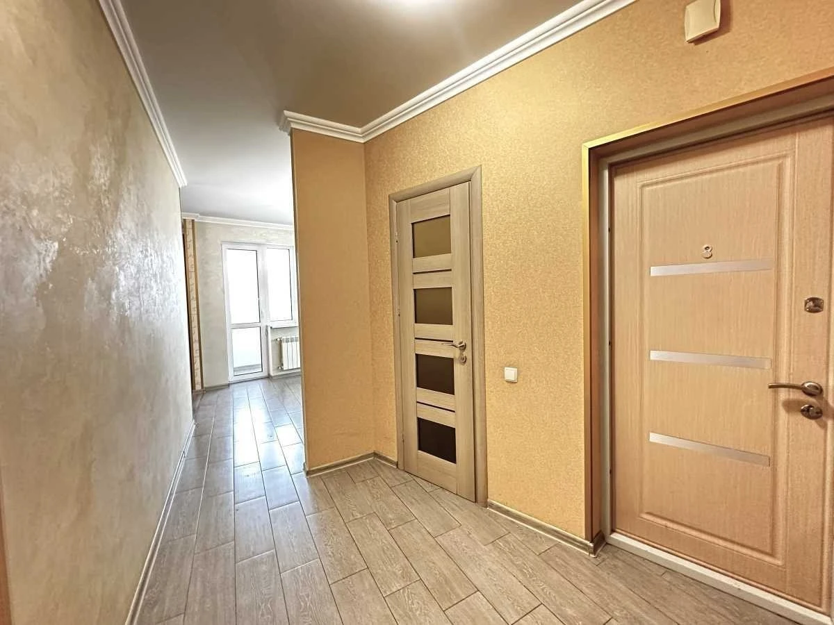 2-room apartment for sale 76 m², Heroes of Stalingrad Avenue.