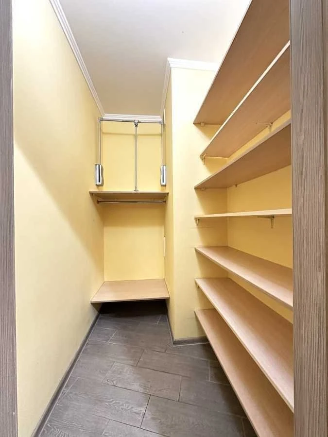 2-room apartment for sale 76 m², Heroes of Stalingrad Avenue.