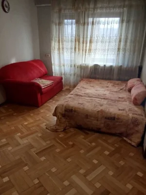 Продам 2-х комнатную Черняховского/Тениста/ пл.10-го апреля