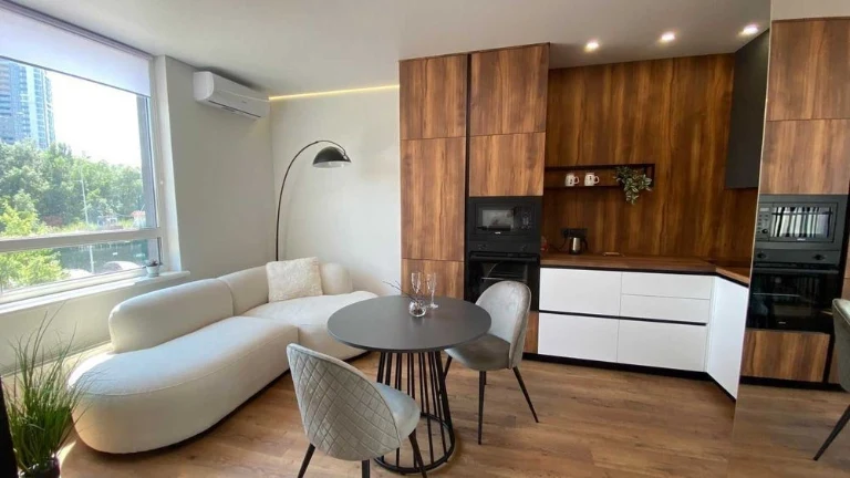Modern 1-room apartment in the Respublika residential complex, Teremky metro station. No %.