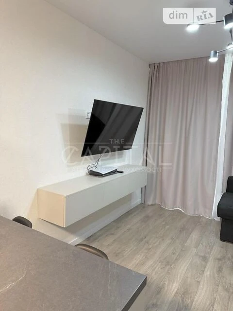 Продаж 1к квартири 45 кв. м на вул. Межова • ID 34658796
