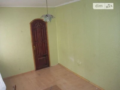 Продаж 2к квартири 40 кв. м на вул. Бахмацька 20 • ID 347426