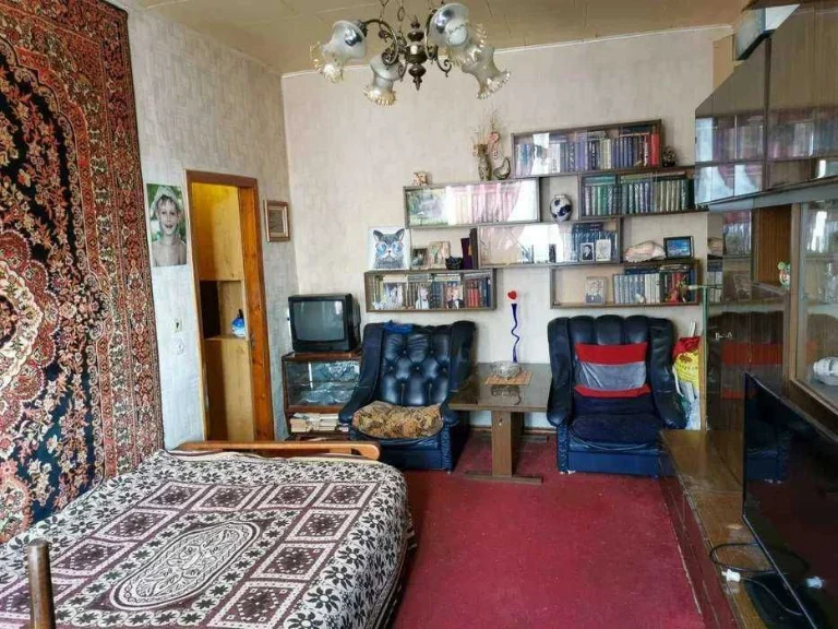 Продам 2-х ком.