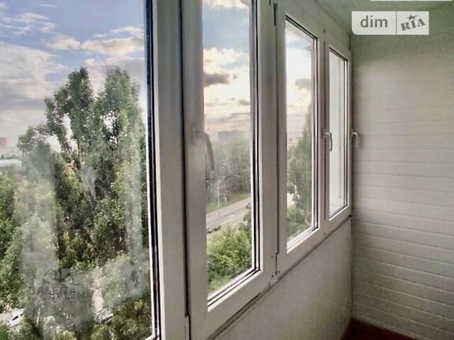 Sale of 2-room apartment 46.6 sq. m on Beresteyskyi Avenue 70 • I