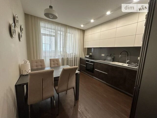 Sale of 3-room apartment 95.4 sq. m on Mykoly Bazhana Ave. 14 • I