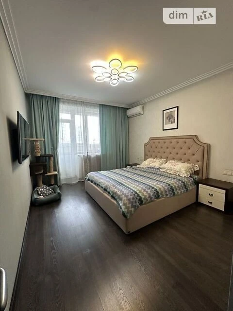 Продажа 3к квартиры 95.4 кв. м по просп. Николая Бажана 14 • I