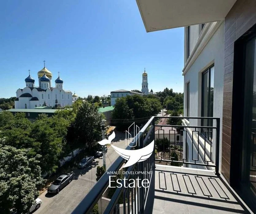 Светлая квартира с видом на море и на монастырь. ЖК Ма