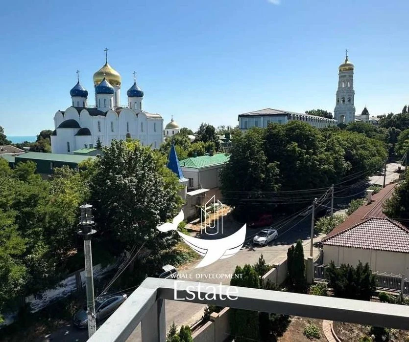 Светлая квартира с видом на море и на монастырь. ЖК Ма