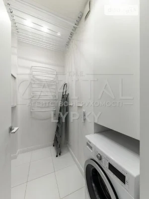 Sale of 3-room apartment 115 sq. m. on Andriy Verkhoglyada St. 20 •