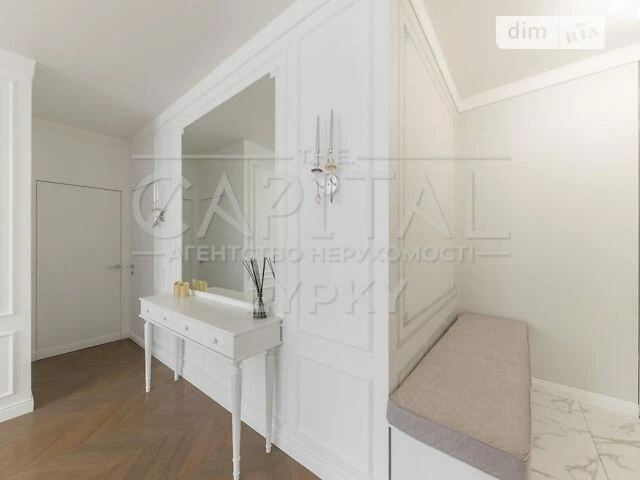 Sale of 3-room apartment 115 sq. m. on Andriy Verkhoglyada St. 20 •