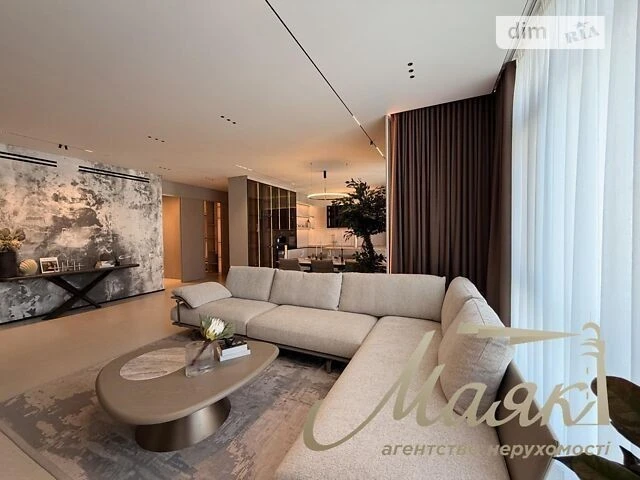 Sale of 3-room apartment 130 sq. m on Andriy Verkhoglyada St. 19A •