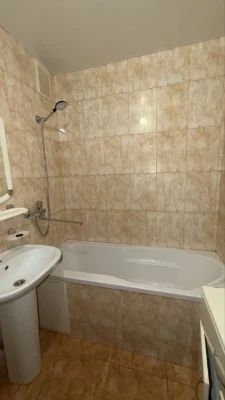 Продам 1к с ремонтом в кирпичном доме на Тополь-1!Сертификат