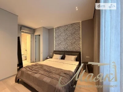 Sale of 3-room apartment 130 sq. m on Andriy Verkhoglyada St. 19A •